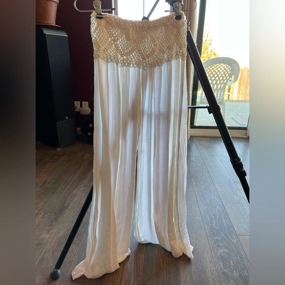 TING’S THAI CULTURE FLOWEY PANTS - Picture 4 of 5